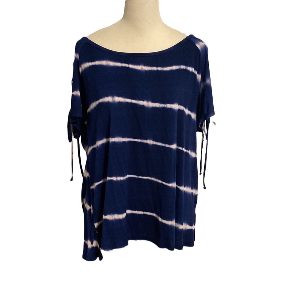 FRENCH LAUNDRY tie-dye top with lace up sleeves